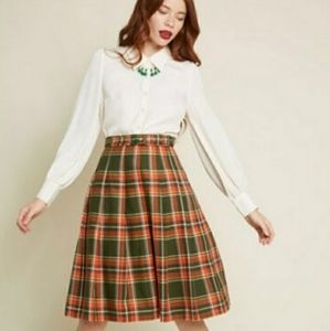 Modcloth Pleated Belted Plaid midi skirt